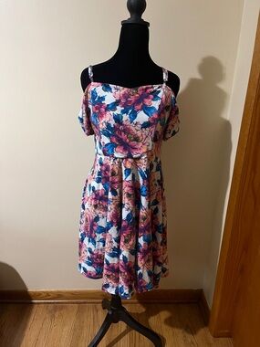 Xhilaration White Floral Cold-Shoulder Dress with Pink & Blue Flowers